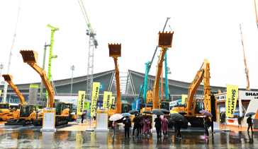 綠色智造，引領(lǐng)“芯”未來(lái) | 山推挖掘機(jī)多款頂級(jí)裝備亮相2021年長(zhǎng)沙國(guó)際工程機(jī)械展